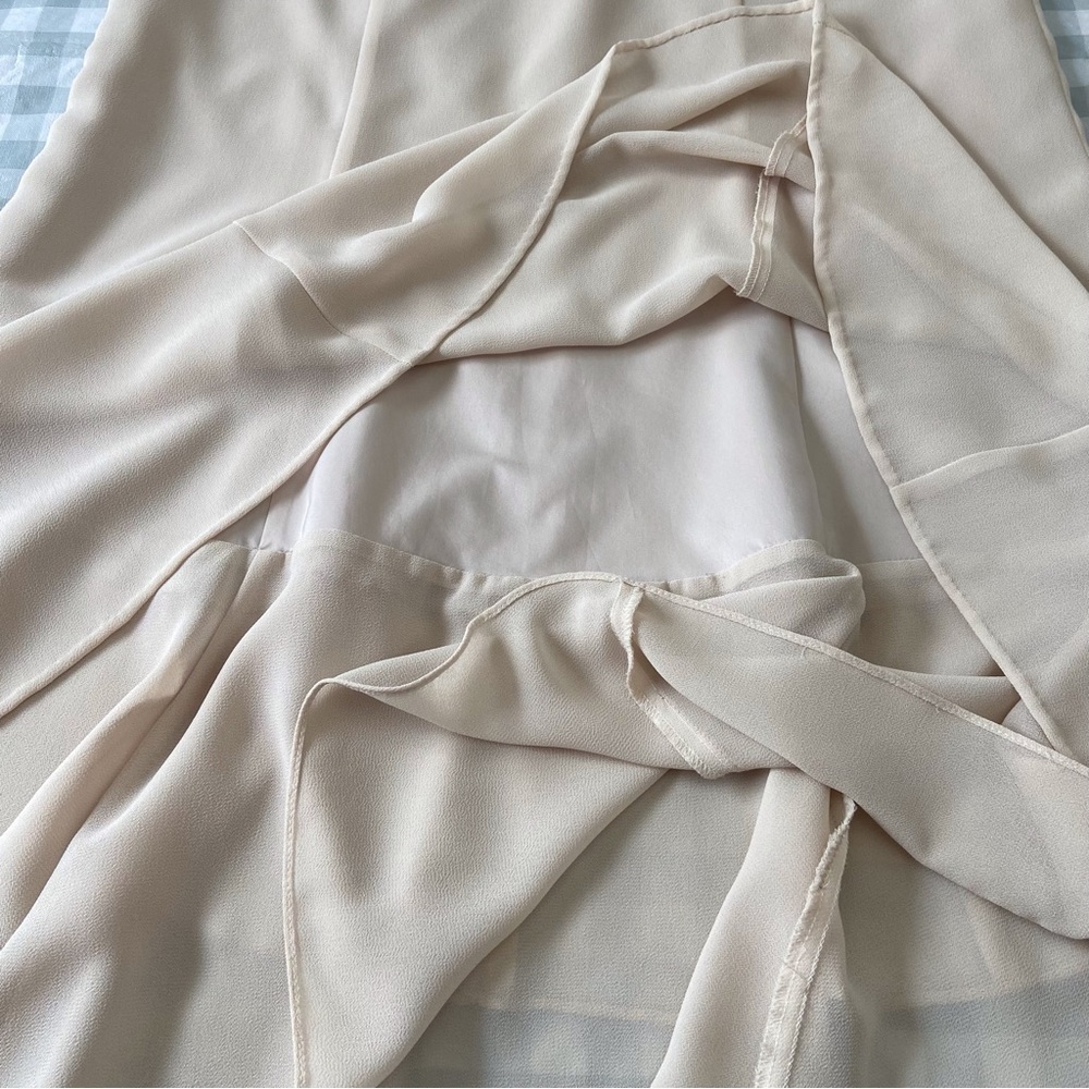 Joseph Ribkoff Nude Crepe Midi Skirt Size 8 Romantic Feminine Oldies Chic - Picture 6 of 12
